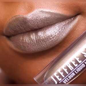 Jeffree Star Velour Liquid Lipstick Full Size- Shane